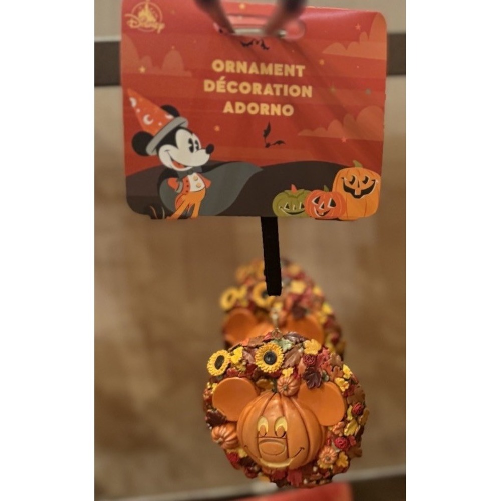 2025 Disney‎ Parks Halloween Mickey Mouse Wreath Pumpkin Ornament Jack O Lantern